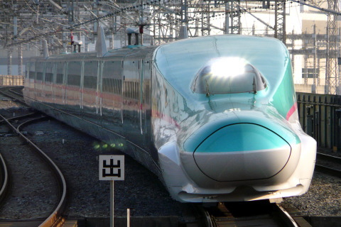 【JR東】E5系S11編成 試運転（10日）を大宮駅で撮影した写真