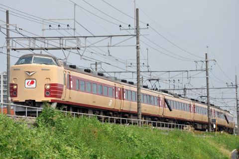 【JR東】183系使用団体臨時列車「Lantis Express」運転を立川～日野間で撮影した写真