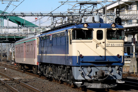【JR東】ゆうマニ 配給輸送を大宮駅で撮影した写真
