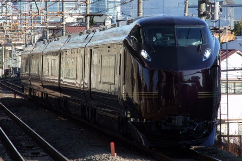 【JR東】E655系ハイグレード車両『和』使用 成田臨を西大井駅で撮影した写真
