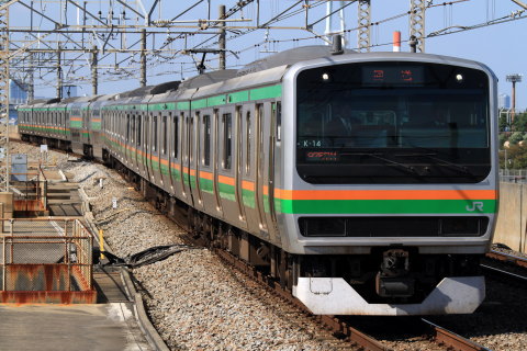 【JR東】E231系コツK14編成使用 「旅のプレゼント」運転を葛西臨海公園駅で撮影した写真