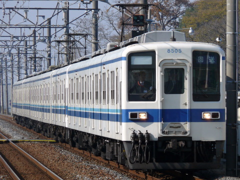 【東武】8000系8505F＋8111F 東武ファンフェスタへの送り込みを花崎駅で撮影した写真