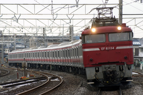 【JR東】E233系5000番代ケヨ501編成 配給輸送を宮原駅で撮影した写真