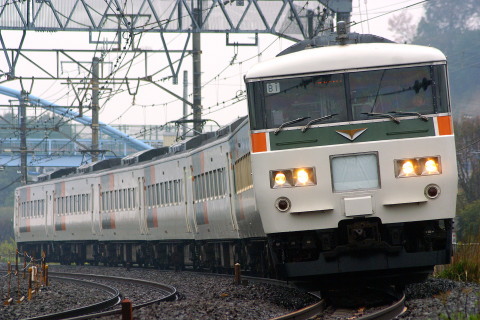 【JR東】E655系使用のお召し列車運転を大船～藤沢で撮影した写真