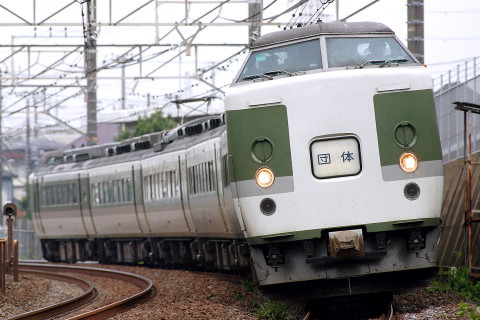 【JR東】189系ナノN103編成使用 団体臨時列車運転を津田沼～稲毛間で撮影した写真