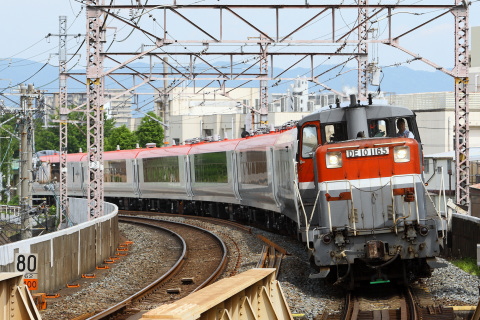 【JR東】E259系6両 甲種輸送を鴫野駅で撮影した写真