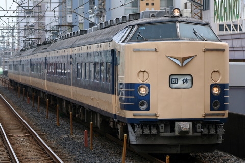 【JR東】583系仙台車使用 TDR臨運転を南浦和駅で撮影した写真