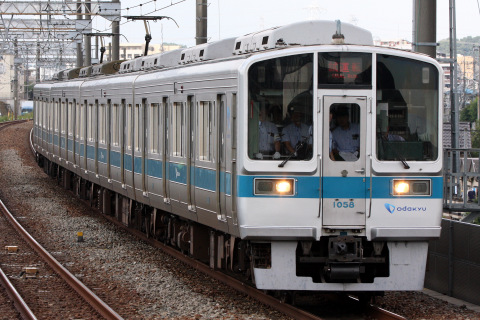  【小田急】1000形1058F 多摩線試運転を五月台駅で撮影した写真