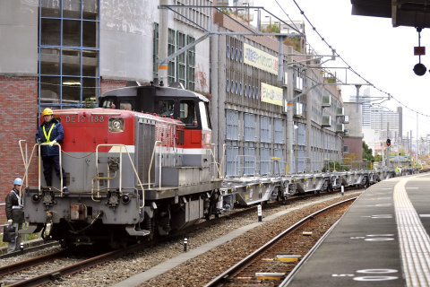 【JR貨】コキ107形6両 甲種輸送を兵庫駅で撮影した写真