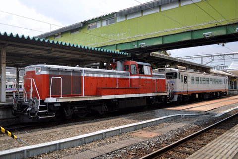 【JR西】キハ40-3001 岡山へ回送を米子駅で撮影した写真