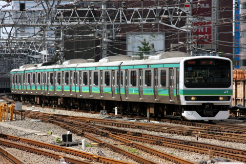 【JR東】E231系マト125編成 東京総合車両センター入場を新宿駅で撮影した写真