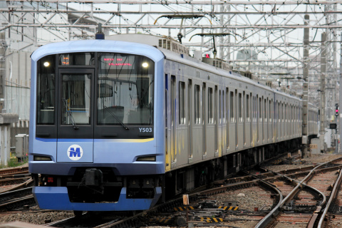 【横高】Y500系Y513F 長津田へ回送を鷺沼駅で撮影した写真
