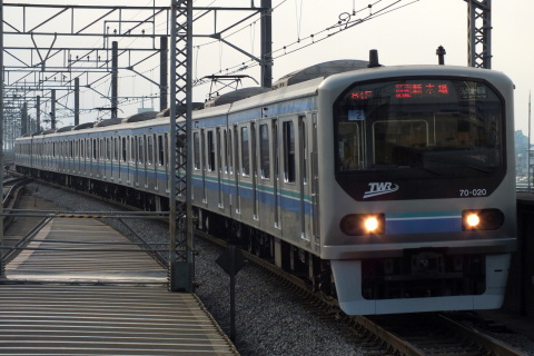 【東臨】70-000形Z02編成 VVVFインバータ更新を武蔵浦和駅で撮影した写真