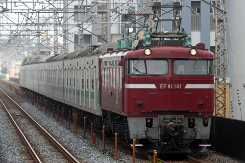 【JR東】203系マト68編成 配給輸送を南浦和駅で撮影した写真