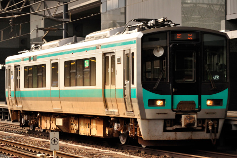 【JR西】クモハ125-8 吹田工場出場を京都駅で撮影した写真