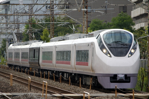 【JR東】E657系カツK1編成＋E655-1使用 試運転を北松戸駅で撮影した写真