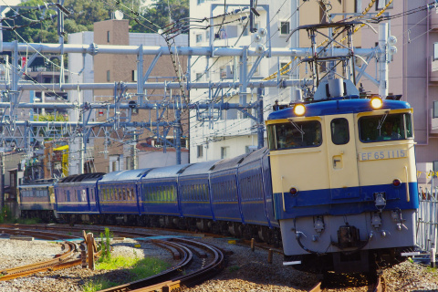 【JR東】団体臨時列車「親子で楽しむブルートレインの旅」運転を横浜～戸塚で撮影した写真