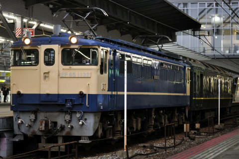 【JR西】カニ24-13 本線試運転を大阪駅で撮影した写真