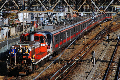 【東急】5000系5119F 甲種輸送を逗子駅付近で撮影した写真