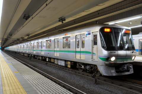 【メトロ】06系06-101F 8ヶ月ぶりに小田急線へ入線を成城学園前駅で撮影した写真