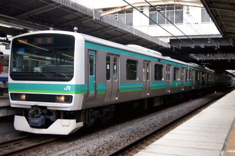 【JR東】E231系マト132編成 東京総合車両センター出場を松戸駅で撮影した写真