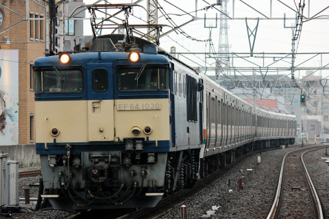【JR東】211系チタN52＋N55編成 配給輸送を吉祥寺駅で撮影した写真