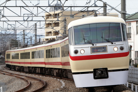 【西武】10000系『レッドアロー・クラシック』 新宿線で運行を花小金井～小平で撮影した写真