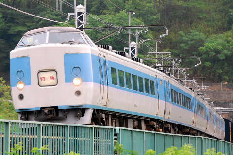 【JR東】臨時特急「あずさ71号」運転を塩崎～韮崎で撮影した写真