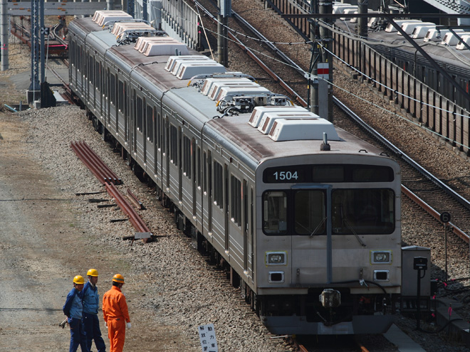 【東急】1000系1501F/1504F+中間車6両甲種輸送を長津田駅付近で撮影した写真