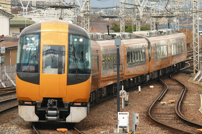 【近鉄】阪神線直通22600系使用団臨運転を大和八木駅で撮影した写真