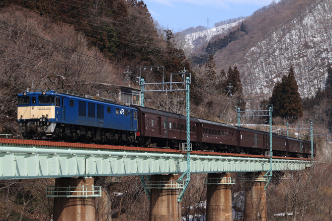 【JR東】旧型客車6両が高崎へ回送される
