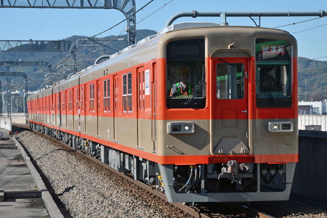 【東武】8000系81107編成（ツートンカラー化）試運転を新栃木駅で撮影した写真