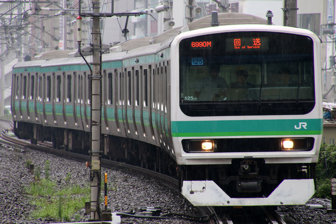 【JR東】E231系マト125編成 東京総合車両センター入場を恵比寿駅で撮影した写真