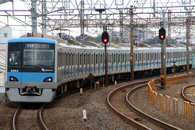 【小田急】4000形4063F常磐緩行線からの返却回送を金町駅で撮影した写真