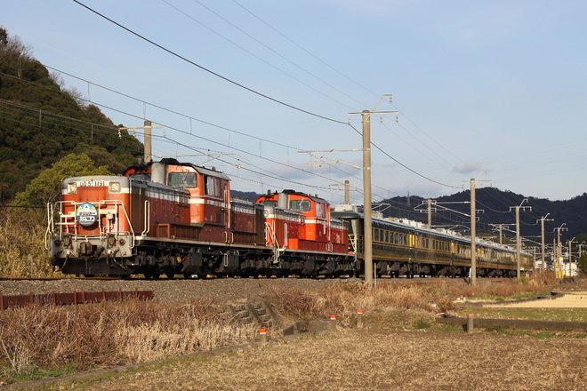 【JR西】「サロンカーなにわ」を使用した団体臨時列車運転を道成寺～御坊間で撮影した写真
