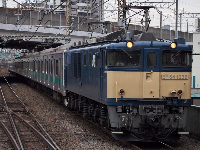 【JR東】E233系マト12編成 長野総合車両センター出場を武蔵浦和駅で撮影した写真