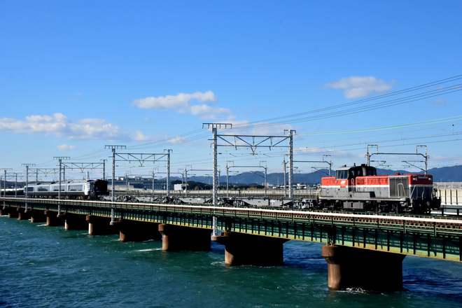 【小田急】リニューアル30000形EXE(30051F)甲種輸送を新居町～弁天島間で撮影した写真