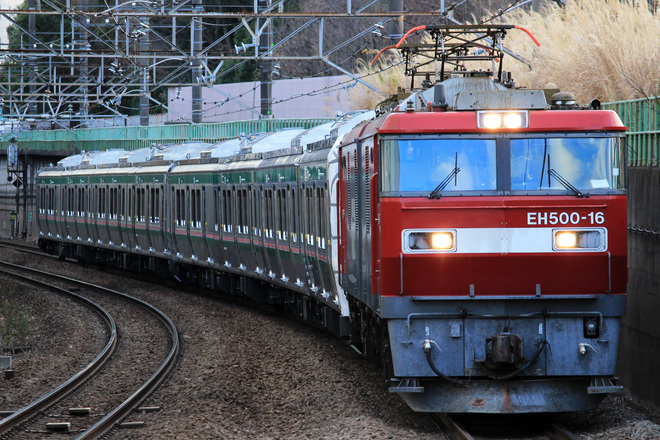 【JR東】E721系P4-9+P4-10編成 甲種輸送を北府中駅で撮影した写真