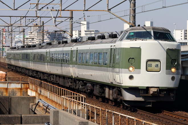 【JR東】189系N102編成 TDR臨を舞浜駅で撮影した写真