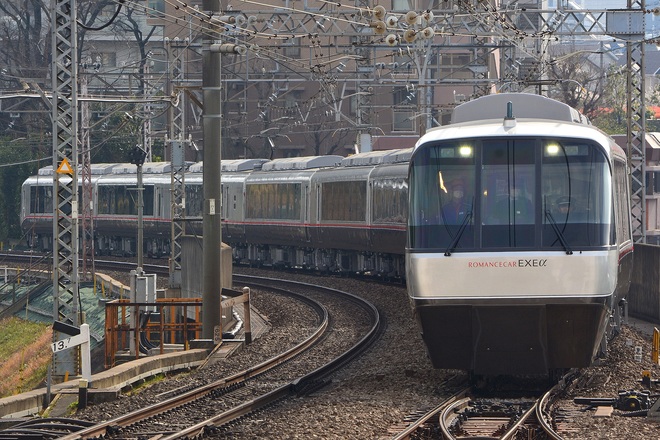 【小田急】30000形リニューアル車「EXE α」営業運転開始を町田駅で撮影した写真