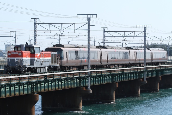 【小田急】30000形30052F(EXE) 日本車両入場甲種輸送を弁天島～新居町間で撮影した写真