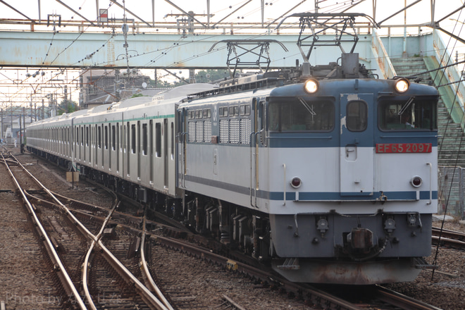 【東急】2020系2125F甲種輸送 を豊田駅で撮影した写真