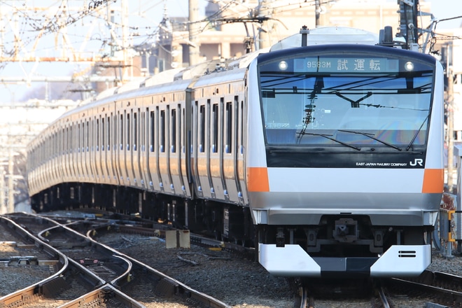 【JR東】E233系T10編成 ホーム検知器性能確認試運転を高尾駅で撮影した写真