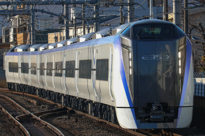 【JR東】E353系モトS116編成 尾久疎開回送を尾久駅で撮影した写真