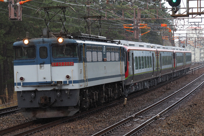 【JR四】2700系第3/4編成甲種輸送を舞子駅で撮影した写真