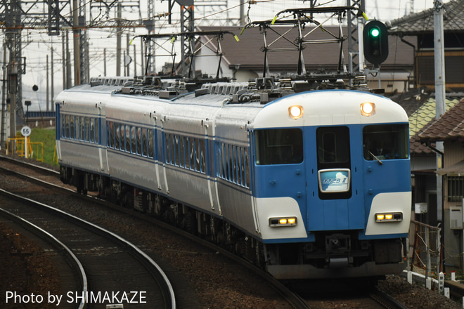 【近鉄】15200系 PN06 あおぞらllを使用の走りゃんせ号を富田駅で撮影した写真