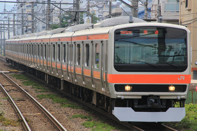 【JR東】E231系元ミツB30編成が武蔵野線転用工事を終えて長野出場を西八王子駅で撮影した写真