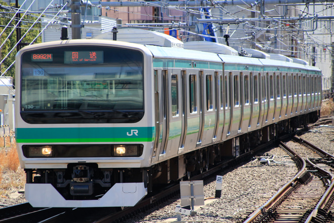 【JR東】E231系マト130編成東京総合車両センター出場回送を新宿駅で撮影した写真