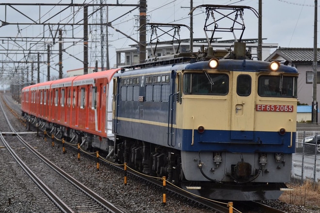 【メトロ】2000系2120F甲種輸送を豊田町駅で撮影した写真