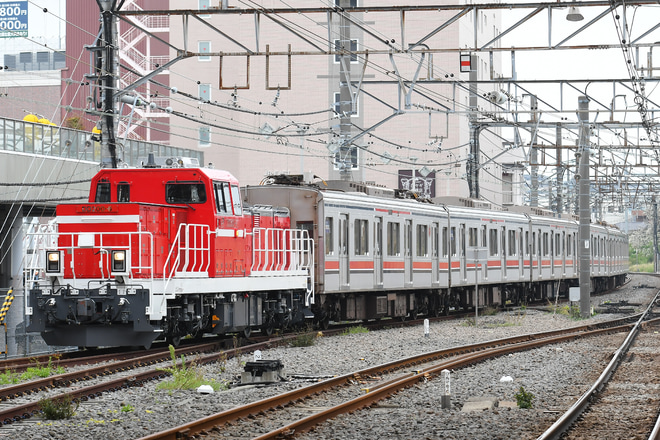 【東急】3000系3008F甲種輸送(DD200形による初の甲種輸送列車牽引)を大船駅で撮影した写真